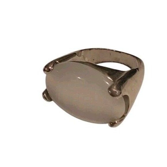 Vintage Silver Tone Huge Statement Gray Oval Cats Eye Fashion Ring  Sz 7.75 - Picture 6 of 6